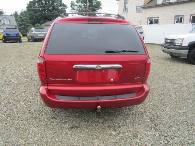 Chrysler Town and Country 2001 photo 11