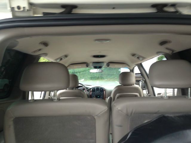 Chrysler Town and Country S Sedan Under FULL Factory Warranty MiniVan