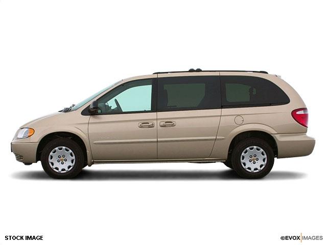 Chrysler Town and Country 2002 photo 14