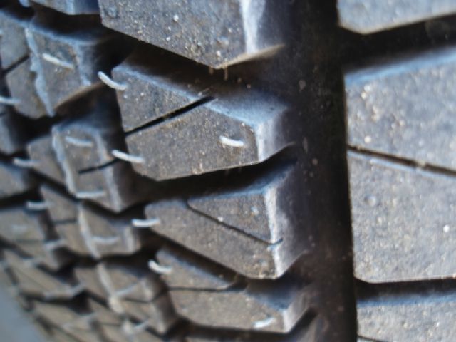 Chrysler Town and Country 2002 photo 2