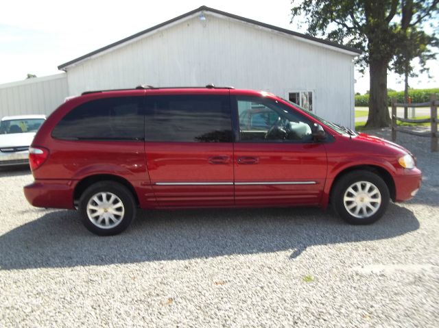 Chrysler Town and Country S Sedan Under FULL Factory Warranty MiniVan
