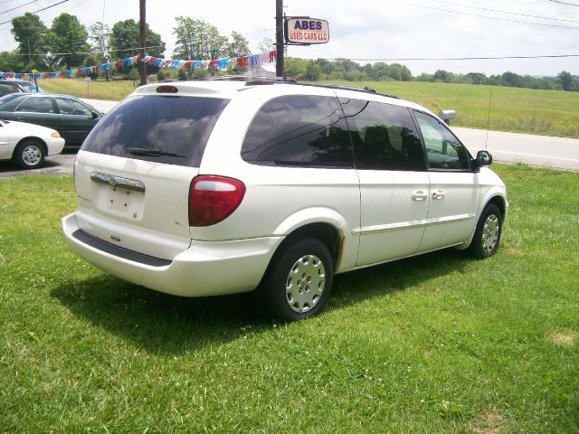 Chrysler Town and Country 2002 photo 6