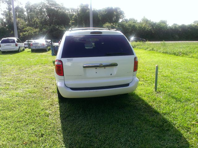 Chrysler Town and Country S Sedan Under FULL Factory Warranty MiniVan