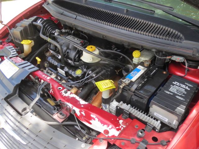 Chrysler Town and Country 2002 photo 17