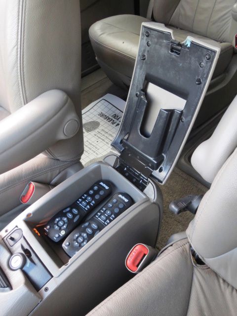 Chrysler Town and Country 2002 photo 18