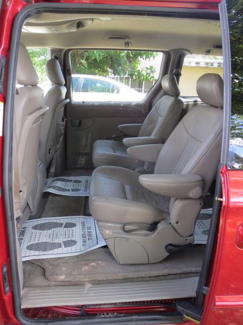 Chrysler Town and Country 2002 photo 63