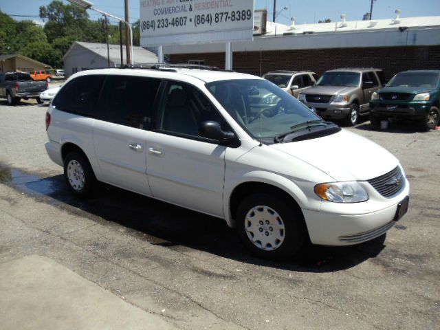 Chrysler Town and Country 2003 photo 14