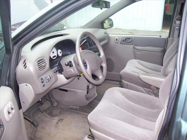 Chrysler Town and Country XL Crew Cab 4x4 MiniVan