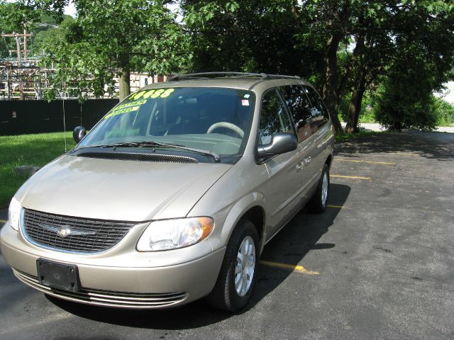 Chrysler Town and Country 2WD 4dr SE MiniVan