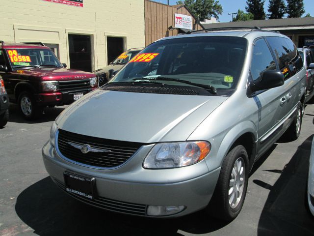 Chrysler Town and Country H6 L.L. Bean MiniVan