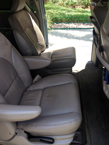 Chrysler Town and Country Level 2 Stunning CAR MiniVan