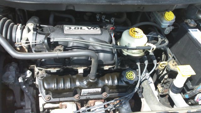 Chrysler Town and Country 2003 photo 9