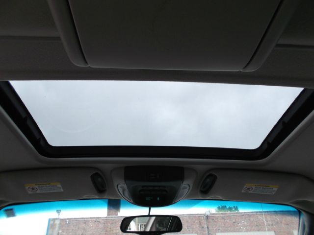 Chrysler Town and Country 2003 photo 10