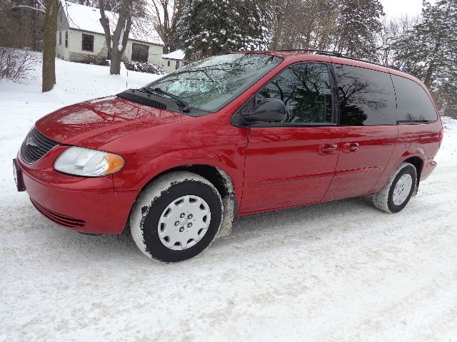 Chrysler Town and Country 2003 photo 4