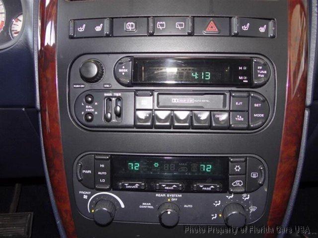 Chrysler Town and Country A7X9 MiniVan