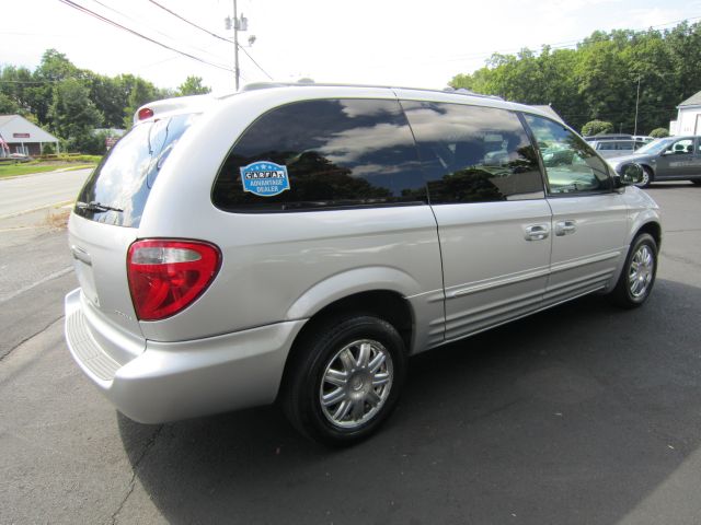 Chrysler Town and Country 3.5 MiniVan
