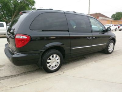 Chrysler Town and Country 3.5 MiniVan