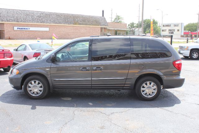 Chrysler Town and Country Glk350 4matic 4dr 4x4 SUV MiniVan