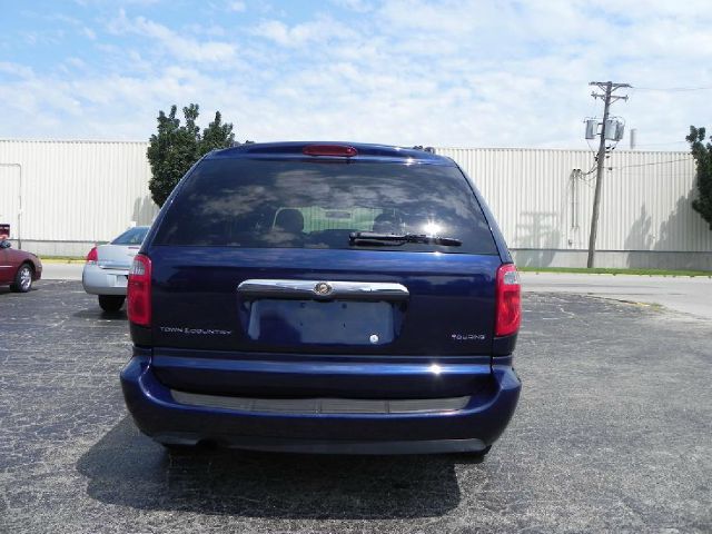 Chrysler Town and Country 3.5 MiniVan