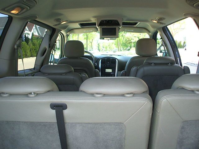 Chrysler Town and Country 2005 photo 10
