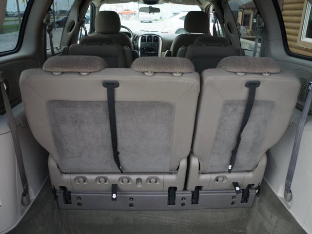 Chrysler Town and Country 3.5 MiniVan