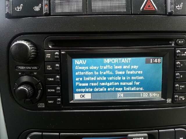 Chrysler Town and Country 2005 photo 1