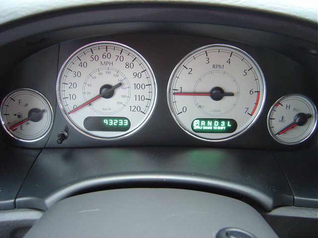 Chrysler Town and Country 2005 photo 7