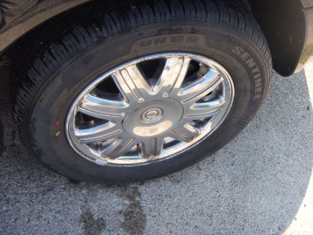 Chrysler Town and Country SLT 25 MiniVan