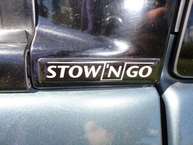 Chrysler Town and Country 2005 photo 22