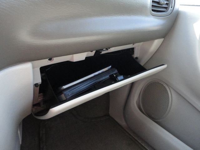 Chrysler Town and Country 2005 photo 23