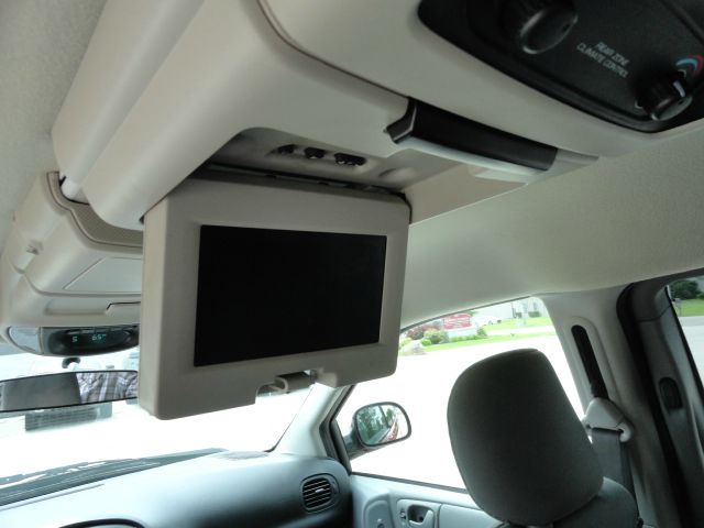 Chrysler Town and Country 2005 photo 14