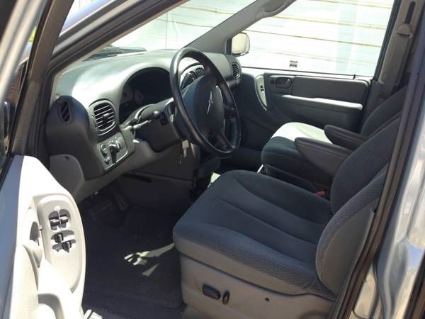 Chrysler Town and Country 3.5 MiniVan