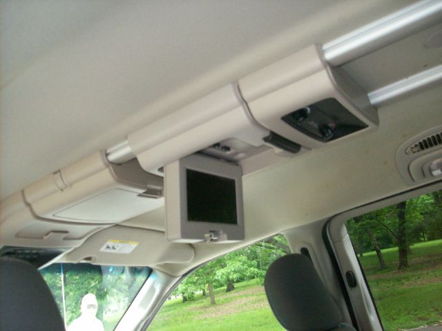 Chrysler Town and Country 2006 photo 13