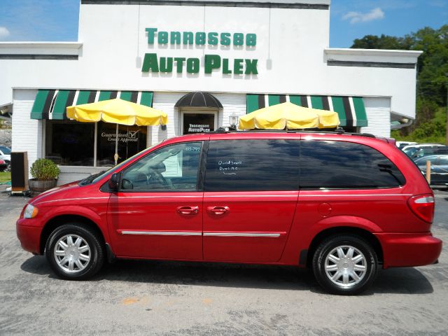 Chrysler Town and Country 3.5 MiniVan