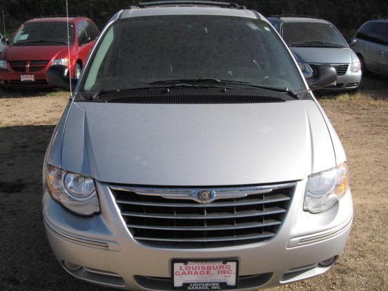 Chrysler Town and Country 2006 photo 12