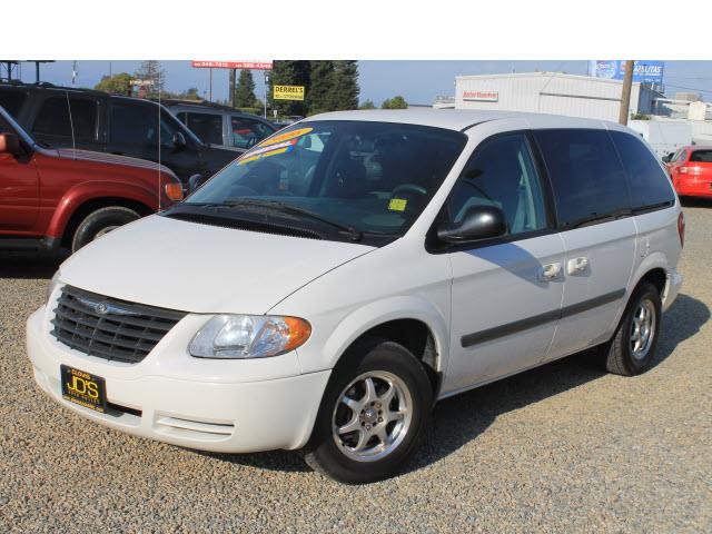 Chrysler Town and Country 2006 photo 8