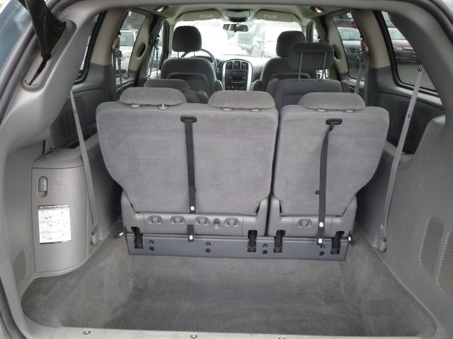 Chrysler Town and Country 2006 photo 6