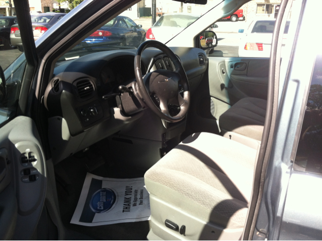 Chrysler Town and Country 3.5 MiniVan
