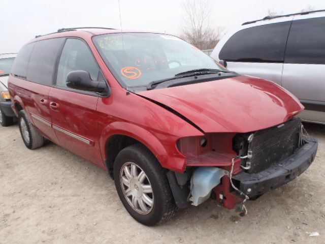 Chrysler Town and Country 2006 photo 4