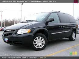 Chrysler Town and Country 2006 photo 1