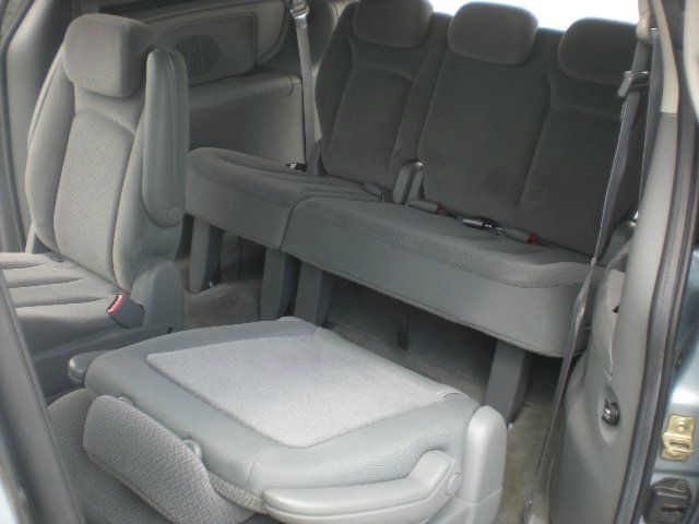 Chrysler Town and Country 2006 photo 28