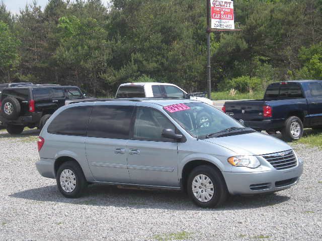 Chrysler Town and Country 2006 photo 35