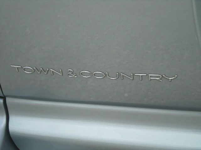 Chrysler Town and Country 2006 photo 4