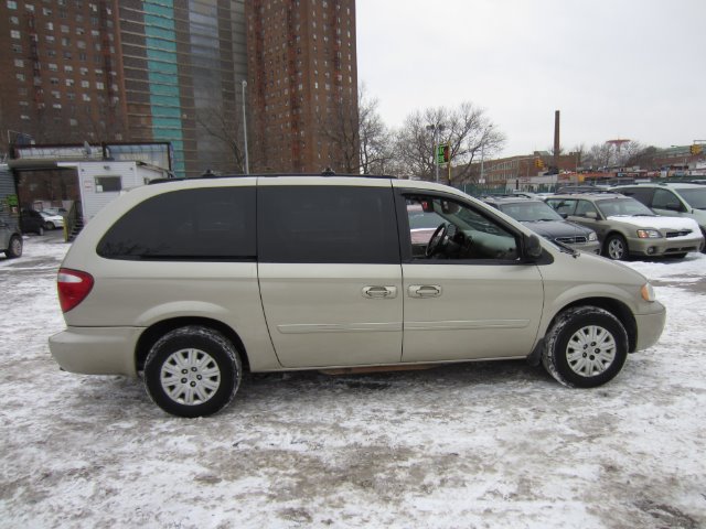 Chrysler Town and Country Elk Conversion Van MiniVan
