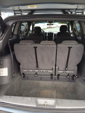 Chrysler Town and Country 2006 photo 1