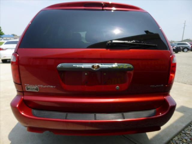 Chrysler Town and Country 2007 photo 10