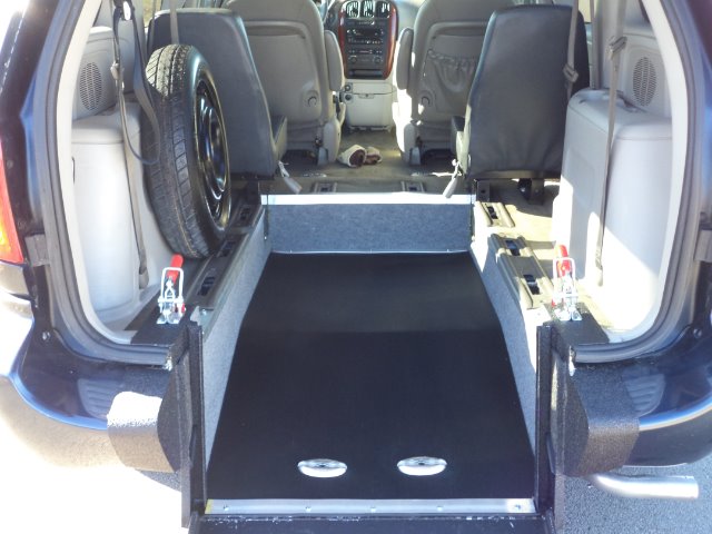 Chrysler Town and Country 2007 photo 4