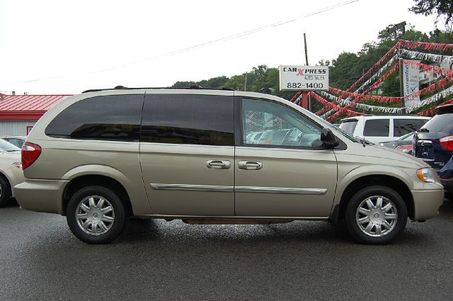 Chrysler Town and Country 2007 photo 4