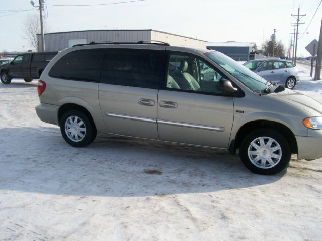 Chrysler Town and Country 3.5 MiniVan