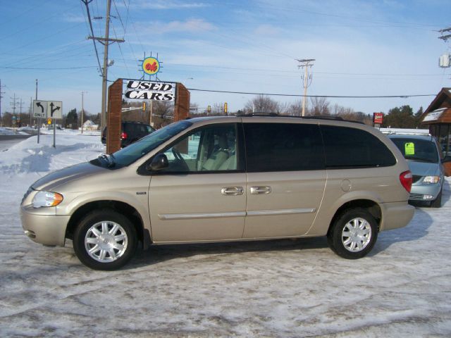 Chrysler Town and Country 2007 photo 1